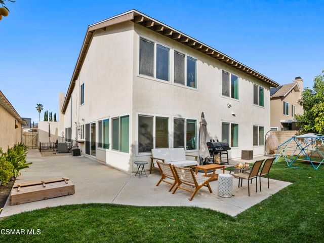 3848 Lucas Court, Simi Valley, CA 93063