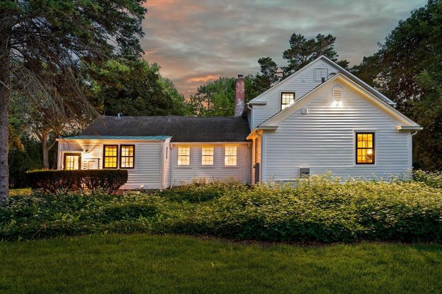 12112 N Wauwatosa ROAD, Mequon, WI 53097
