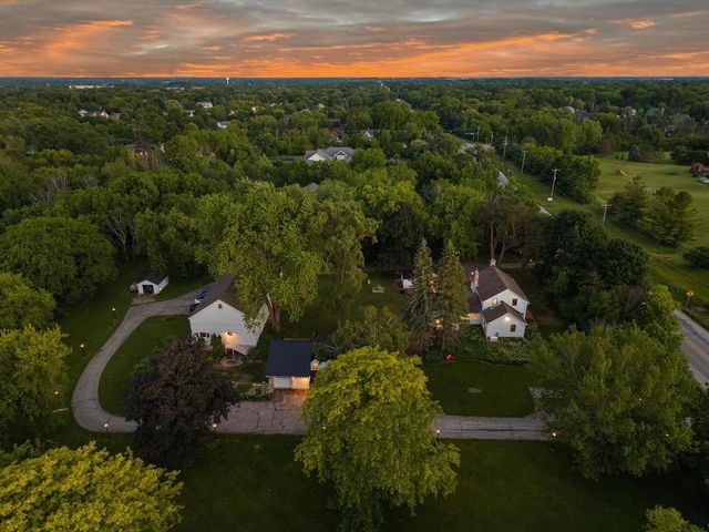 12112 N Wauwatosa ROAD, Mequon, WI 53097