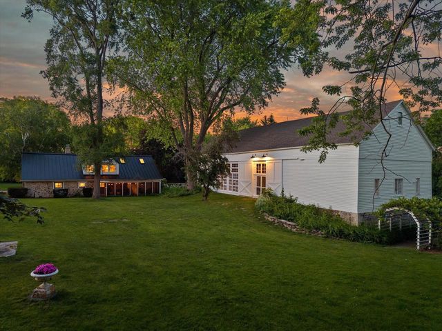 12112 N Wauwatosa ROAD, Mequon, WI 53097