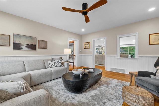 12112 N Wauwatosa ROAD, Mequon, WI 53097