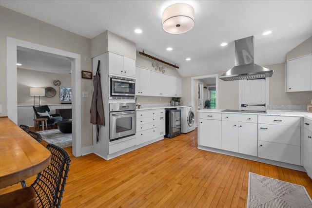12112 N Wauwatosa ROAD, Mequon, WI 53097