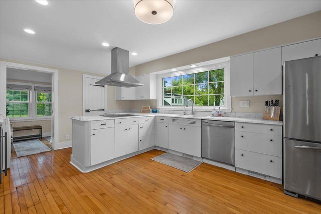 12112 N Wauwatosa ROAD, Mequon, WI 53097