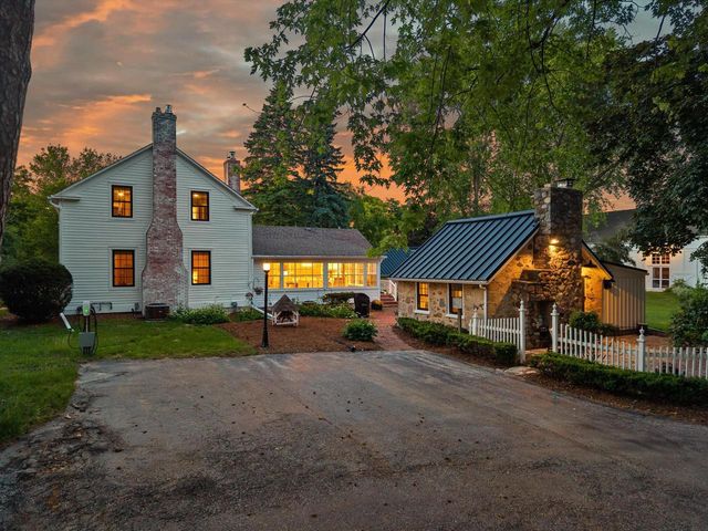 12112 N Wauwatosa ROAD, Mequon, WI 53097