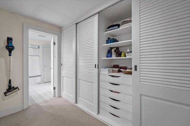 12112 N Wauwatosa ROAD, Mequon, WI 53097