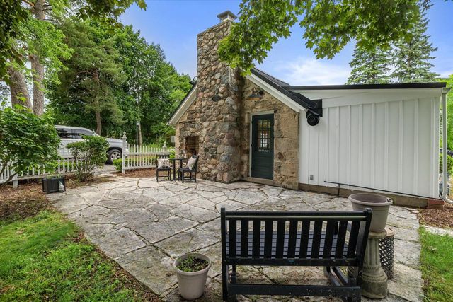 12112 N Wauwatosa ROAD, Mequon, WI 53097