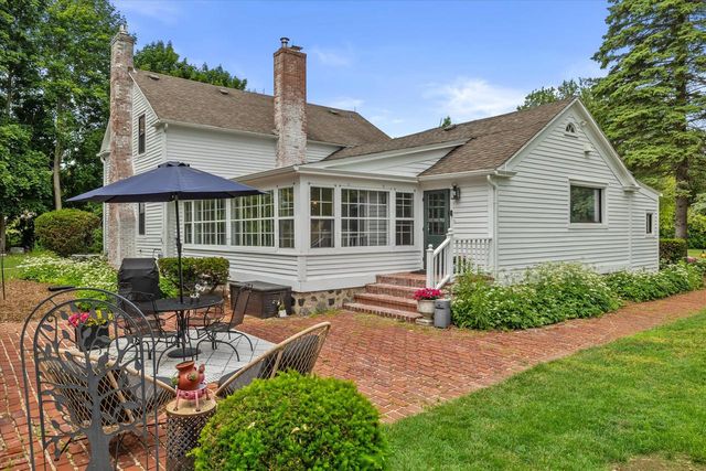 12112 N Wauwatosa ROAD, Mequon, WI 53097
