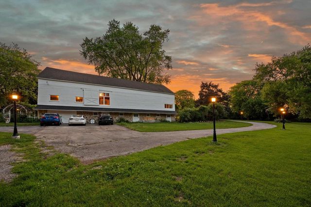 12112 N Wauwatosa ROAD, Mequon, WI 53097