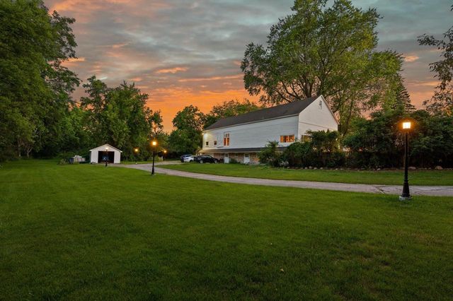 12112 N Wauwatosa ROAD, Mequon, WI 53097