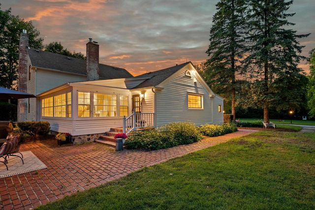 12112 N Wauwatosa ROAD, Mequon, WI 53097