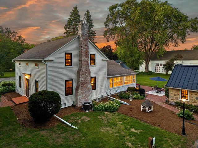 12112 N Wauwatosa ROAD, Mequon, WI 53097