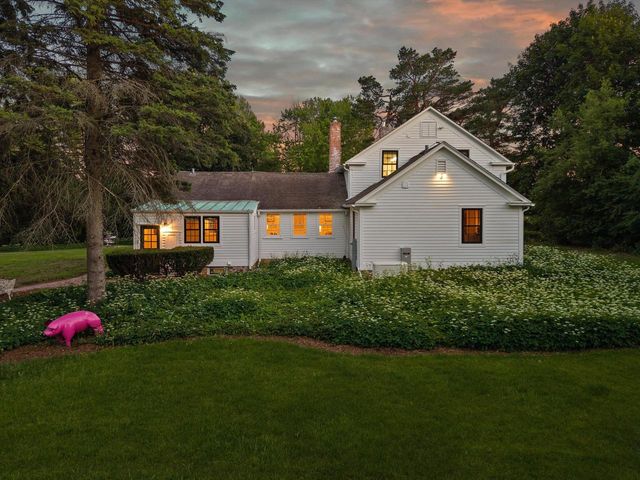 12112 N Wauwatosa ROAD, Mequon, WI 53097