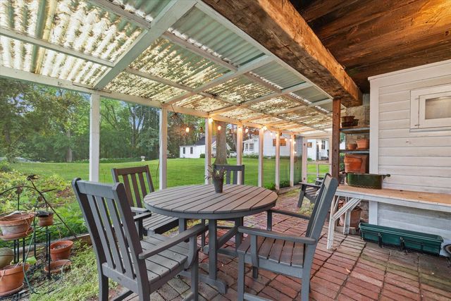12112 N Wauwatosa ROAD, Mequon, WI 53097