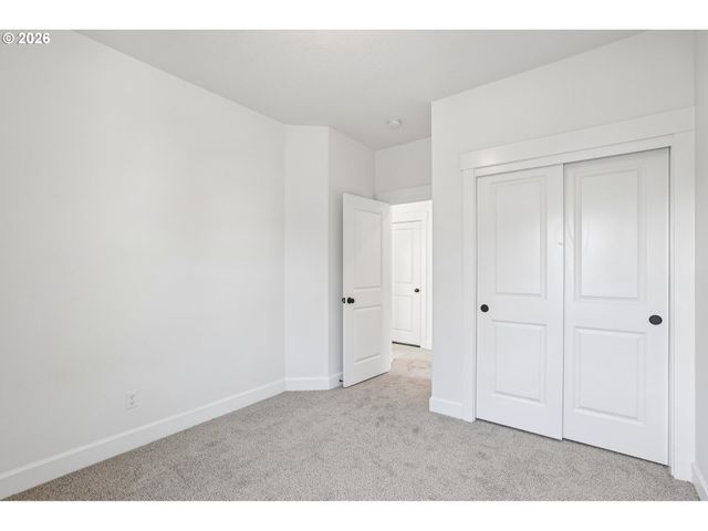 6992 Se SKIPPER Ln, Hillsboro, OR 97123