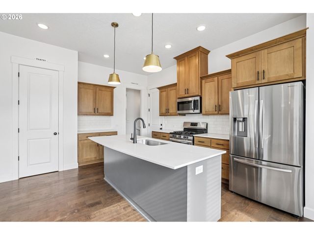 6992 Se SKIPPER Ln, Hillsboro, OR 97123