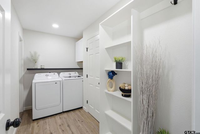 194 Debra Dr, Bullard, TX 75757