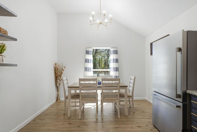 194 Debra Dr, Bullard, TX 75757