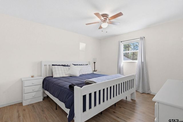 194 Debra Dr, Bullard, TX 75757