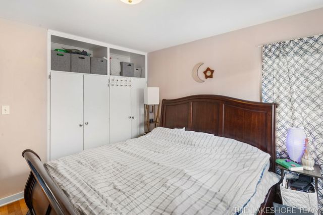 843 W 25th Street, Holland, MI 49423