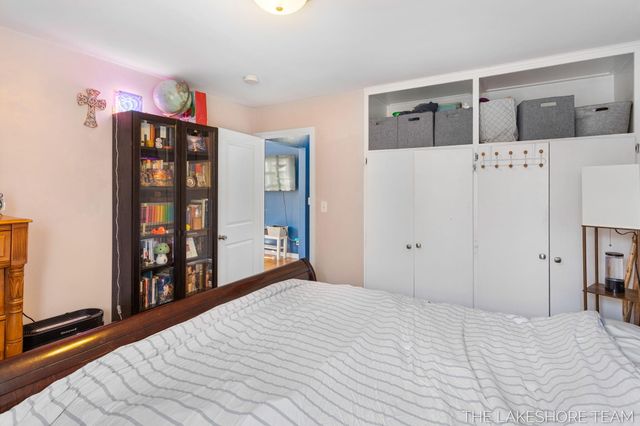 843 W 25th Street, Holland, MI 49423