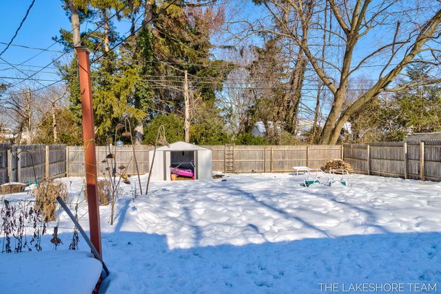 843 W 25th Street, Holland, MI 49423