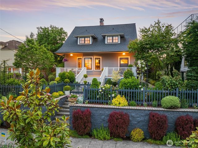 3033 27th Avenue W, Seattle, WA 98199