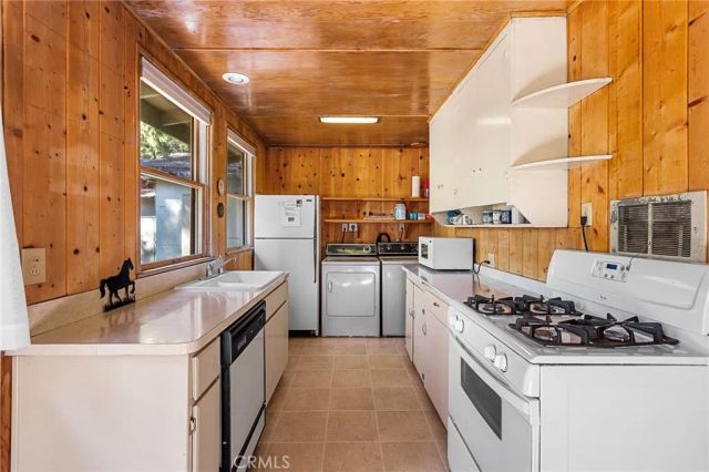 25455 Tahquitz, Idyllwild, CA 92549