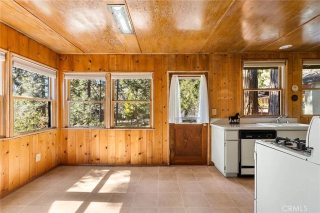 25455 Tahquitz, Idyllwild, CA 92549