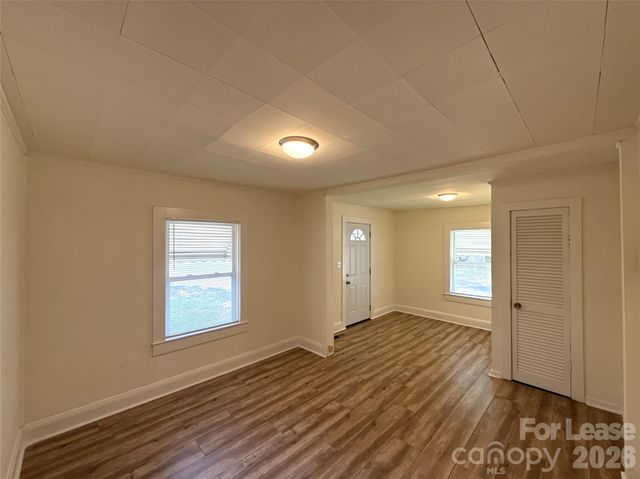 1907 E Elm Street, Gastonia, NC 28054