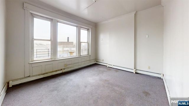 504 Springfield, Newark, NJ 07103