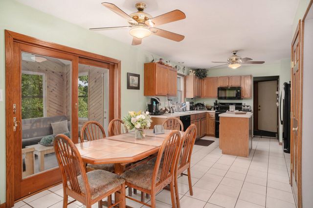 101 Ridgewood Lane, Dyer, IN 46311