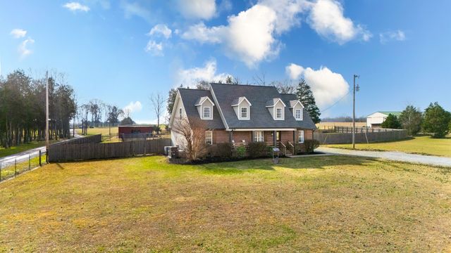 1993 Egypt Rd, Chapel Hill, TN 37034