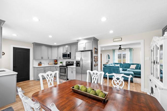 1993 Egypt Rd, Chapel Hill, TN 37034