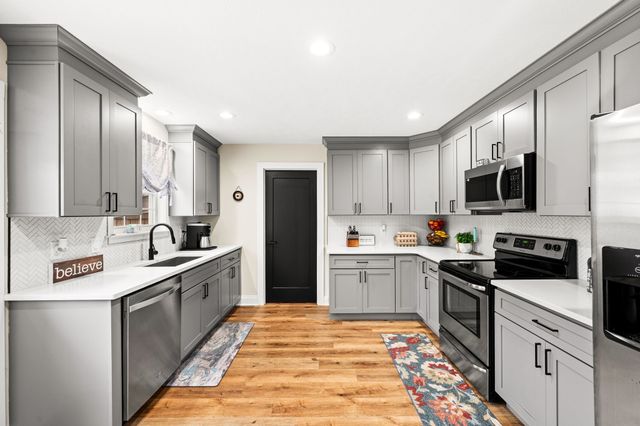 1993 Egypt Rd, Chapel Hill, TN 37034