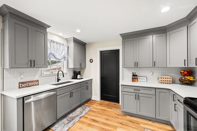 1993 Egypt Rd, Chapel Hill, TN 37034