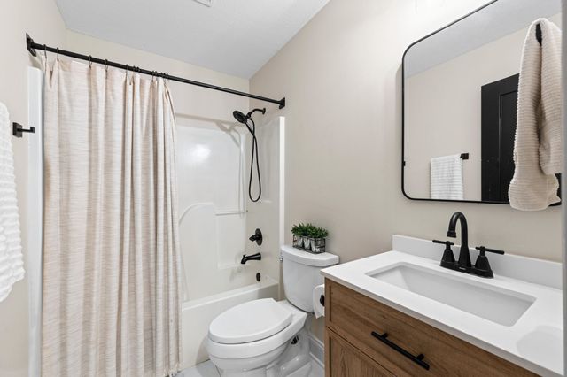 1993 Egypt Rd, Chapel Hill, TN 37034