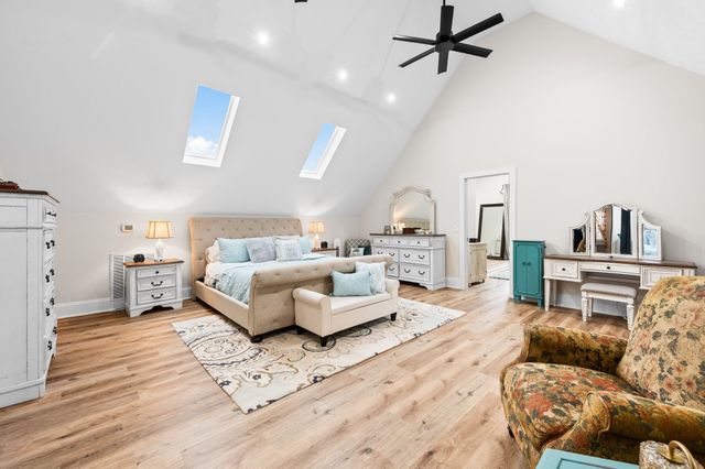 1993 Egypt Rd, Chapel Hill, TN 37034