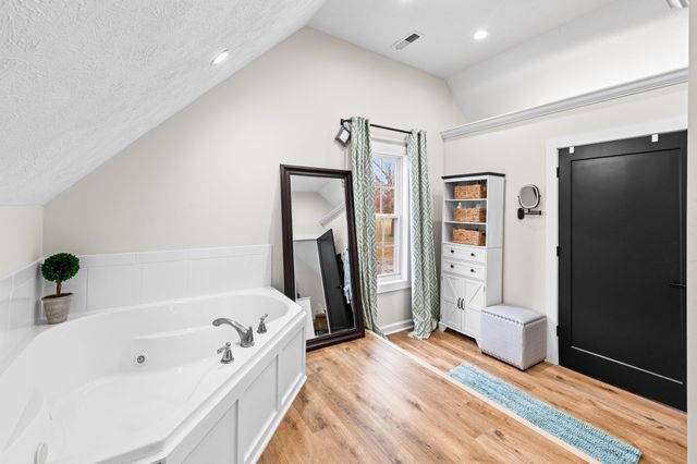 1993 Egypt Rd, Chapel Hill, TN 37034