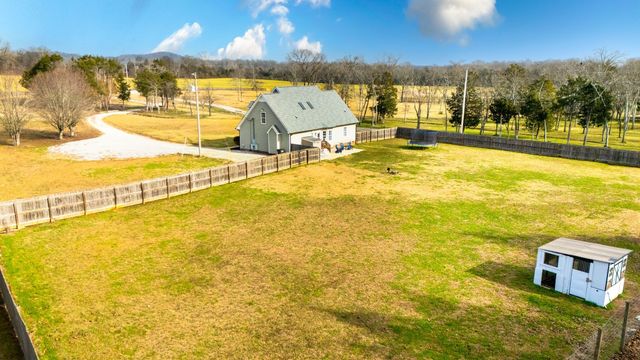 1993 Egypt Rd, Chapel Hill, TN 37034