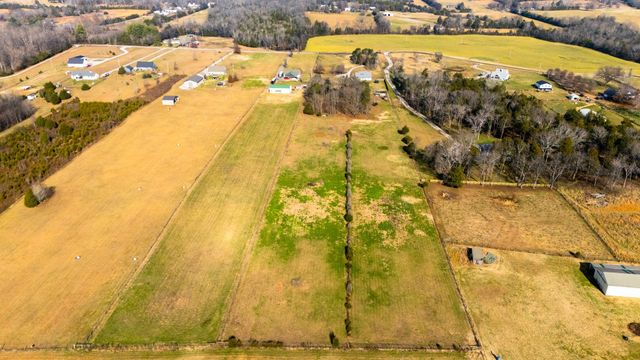 1993 Egypt Rd, Chapel Hill, TN 37034