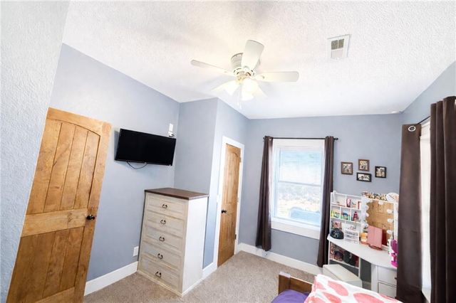 1044 SW 101St Road, Chilhowee, MO 64733