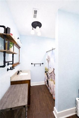 1044 SW 101St Road, Chilhowee, MO 64733