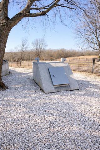 1044 SW 101St Road, Chilhowee, MO 64733