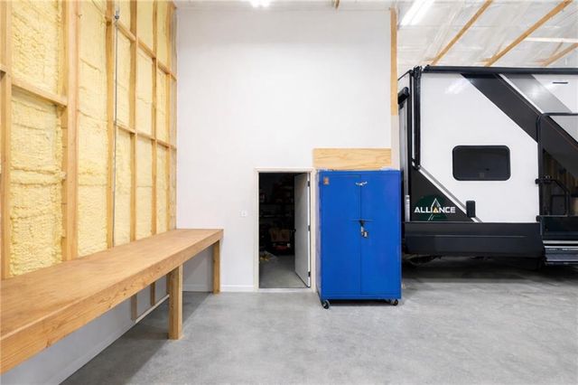 1044 SW 101St Road, Chilhowee, MO 64733