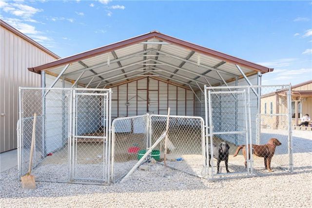 1044 SW 101St Road, Chilhowee, MO 64733