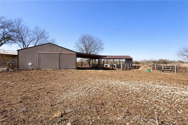 1044 SW 101St Road, Chilhowee, MO 64733