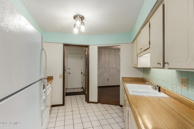 19633 N STAR RIDGE Drive, Sun City West, AZ 85375