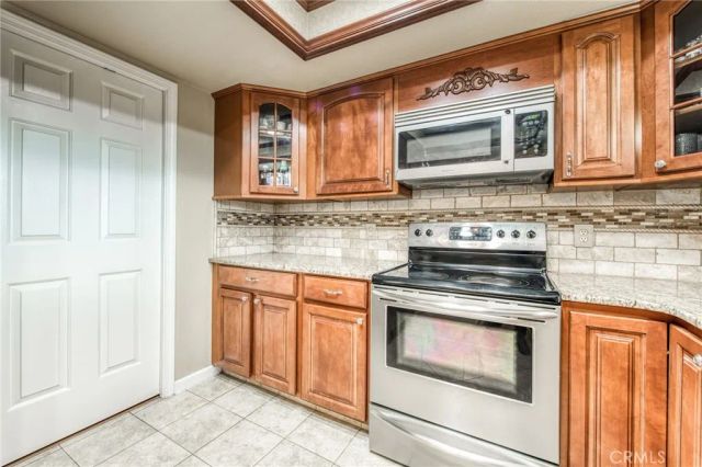 6189 N Cleo Avenue, Fresno, CA 93722