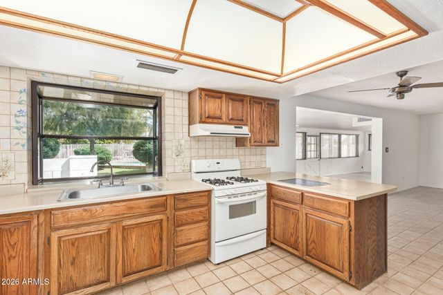 11827 N 65TH Place, Scottsdale, AZ 85254