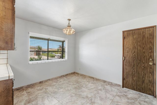 867 E Frederick Avenue, Fresno, CA 93720